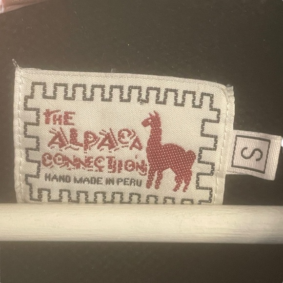 The Alpaca Connection Sweater Women Size Small Black Wool Hooded Fringe - Picture 2 of 8